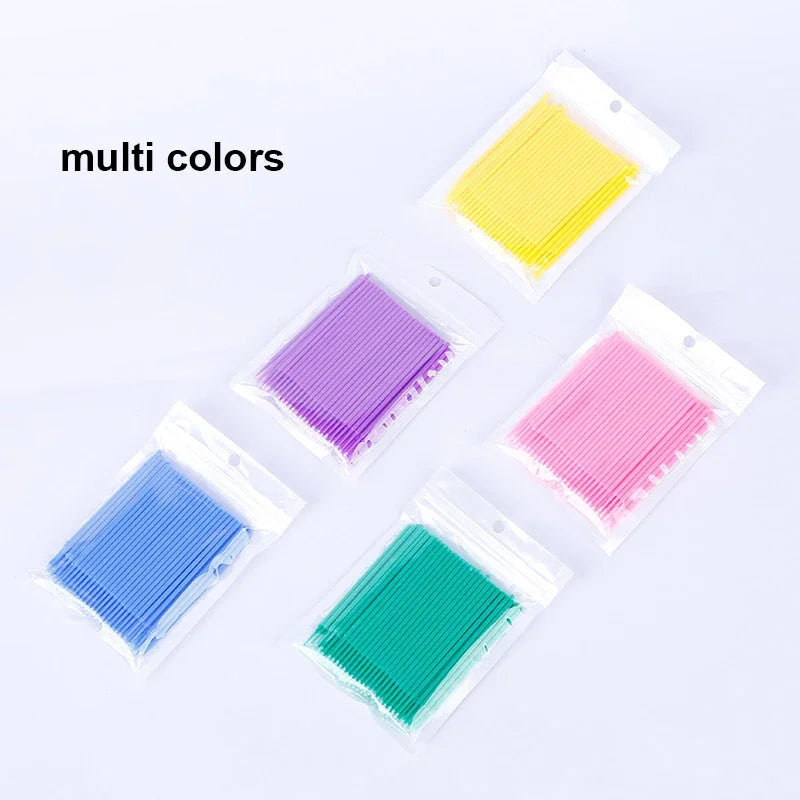 100PCS Cepillos de limpieza de pestañas – Micro algodón Swabs para extensiones de lash y eliminación de maquillaje